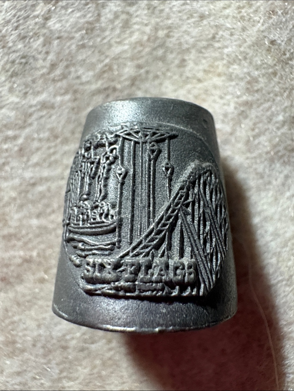 Metal Collector Thimble in Gunmetal Gray Six Flags
